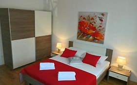 Petra Apartment
